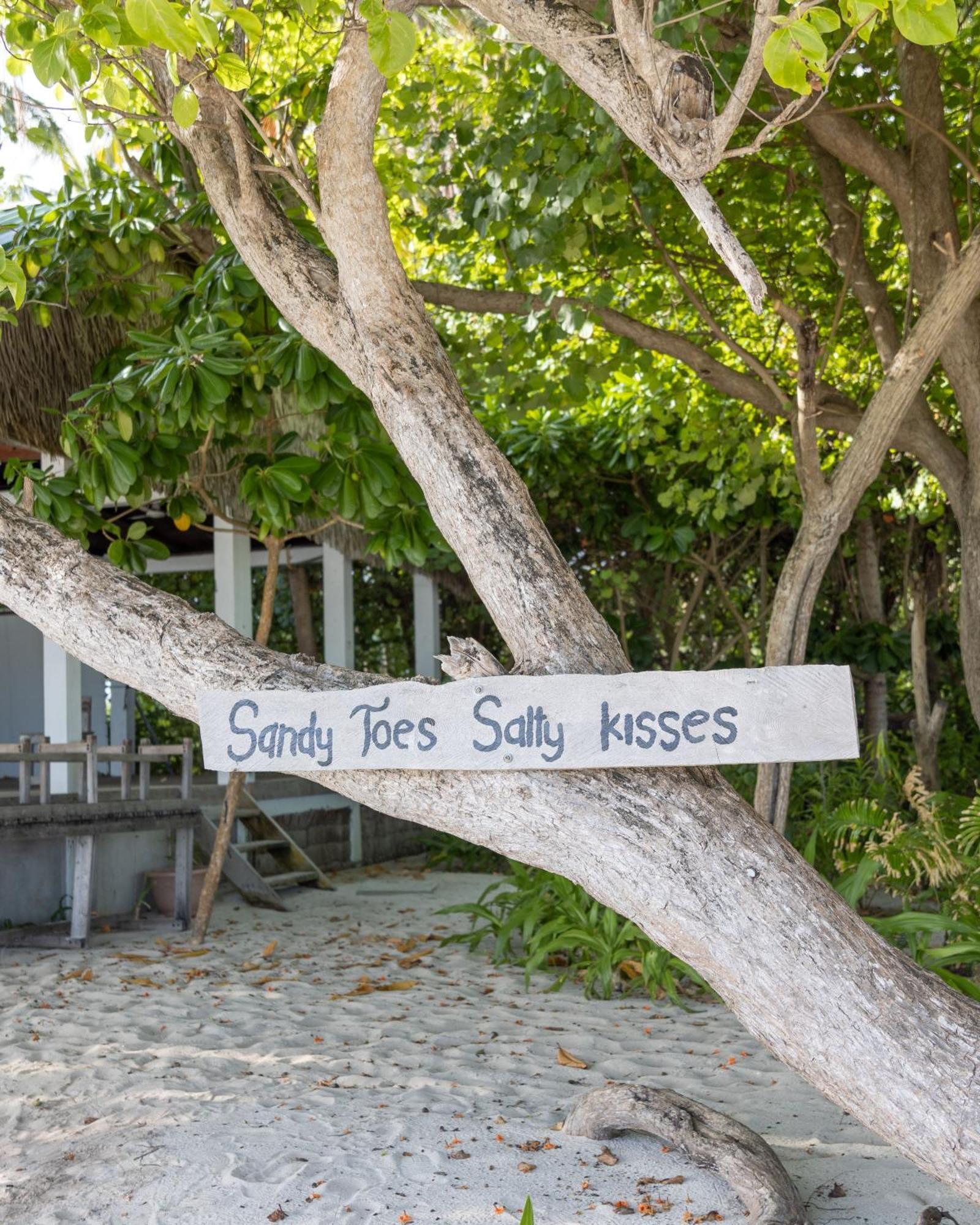 Kamadhoo Inn Exterior foto